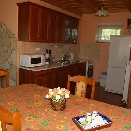 Apartment Diofa Vendeghaz Kehidakustány